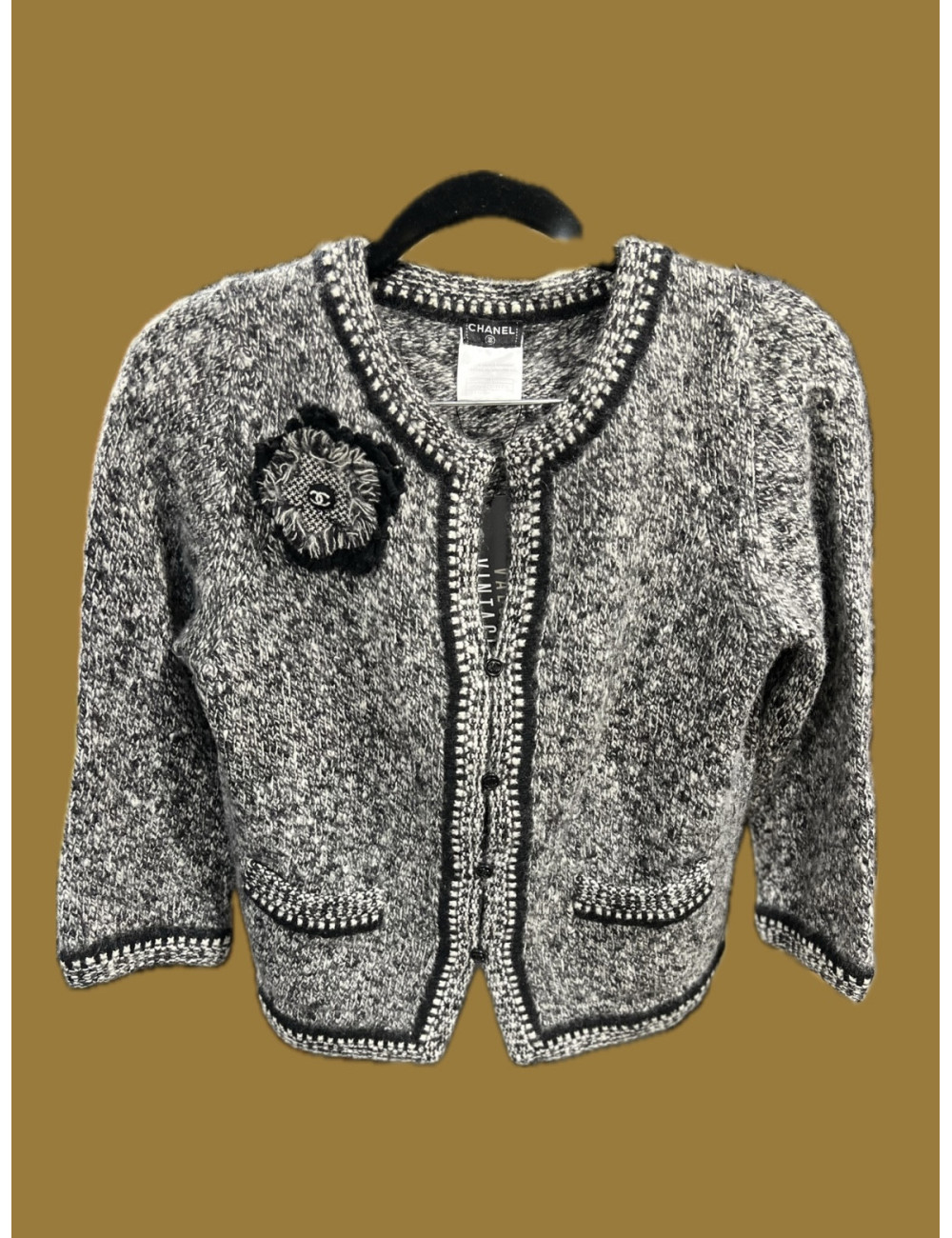 Gilet camelia Chanel cachemire