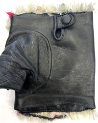 Mitaines CHANEL T 7 cuir perles Collection Graffiti