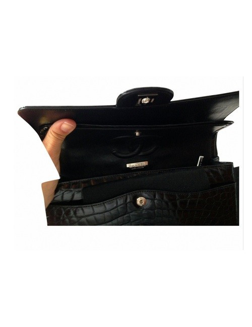 Timeless 25 CHANEL en crocodile noir