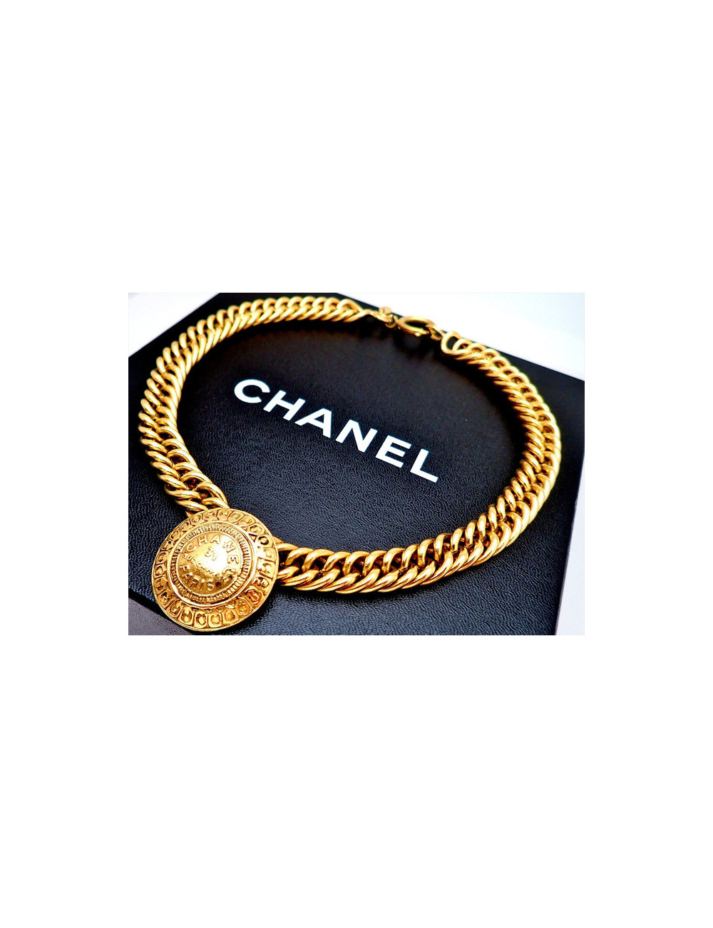 Collier Chanel vintage dorée