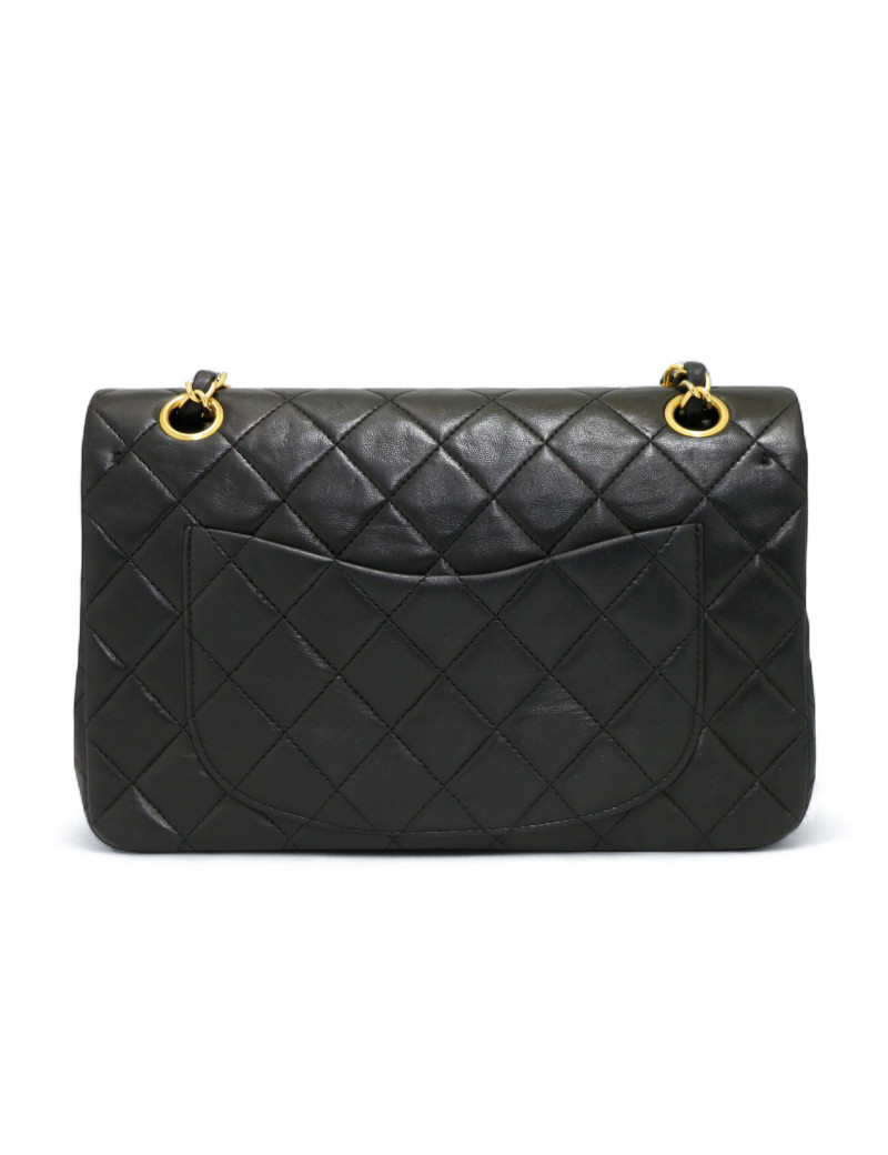 Timeless CHANEL cuir d'agneau noir
