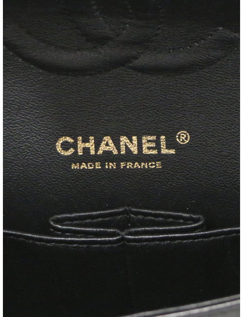 Sac classique double flap Chanel chevrons noir bijouterie dorée