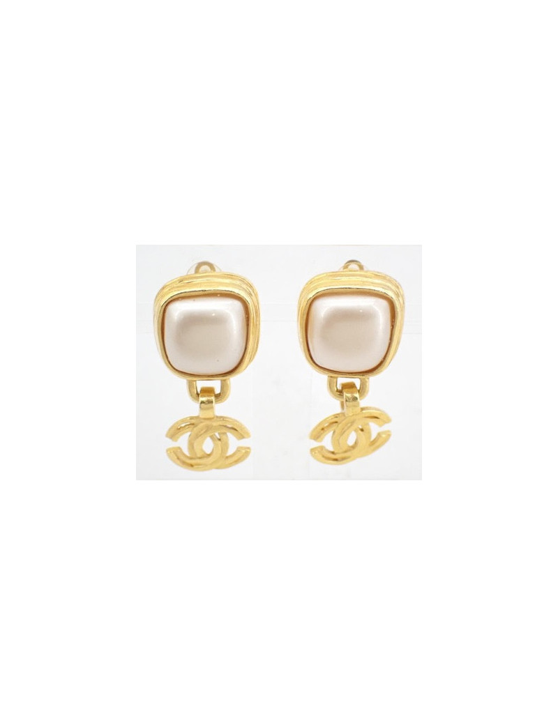 Boucles d'oreille Chanel CC et pâte de verre