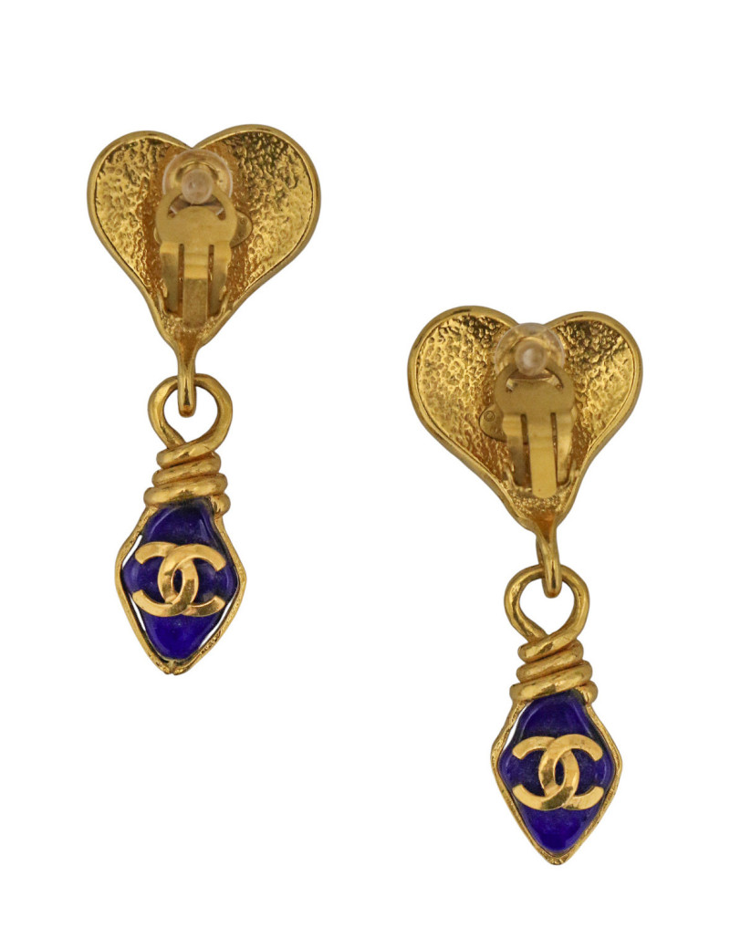 Boucles d'oreille pâte de verre pendantes Chanel