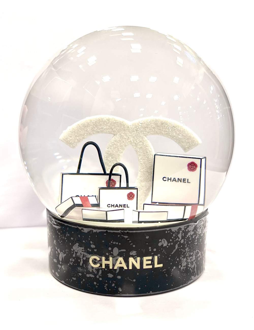 Boule a neige CC sacs blancs CHANEL