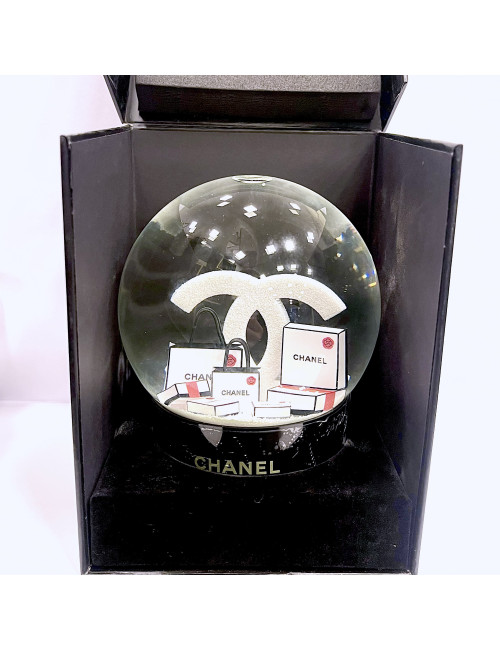 Boule a neige CC sacs blancs CHANEL
