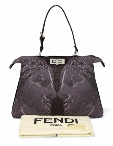 Peekaboo soft FENDI gris motifs têtes 2