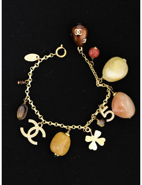 Bracelet charms Chanel pâte de verre