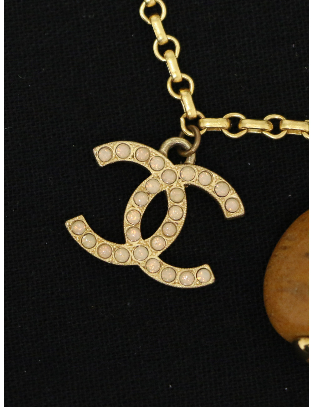 Bracelet charms Chanel pâte de verre
