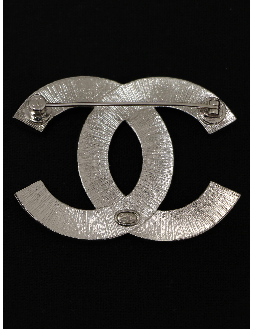 Broche Chanel argentée