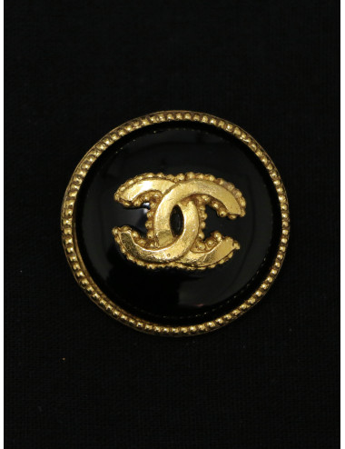 Broche Chanel ronde CC résine noire 2