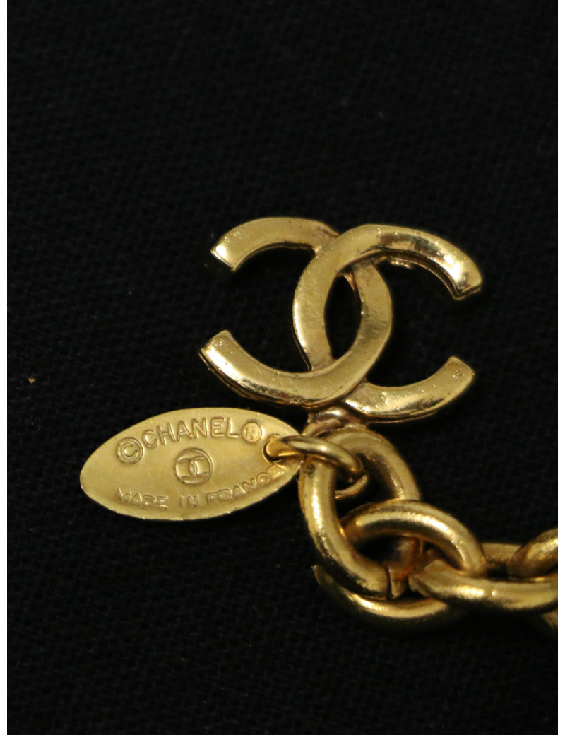 Collier Chanel médaillon et perles