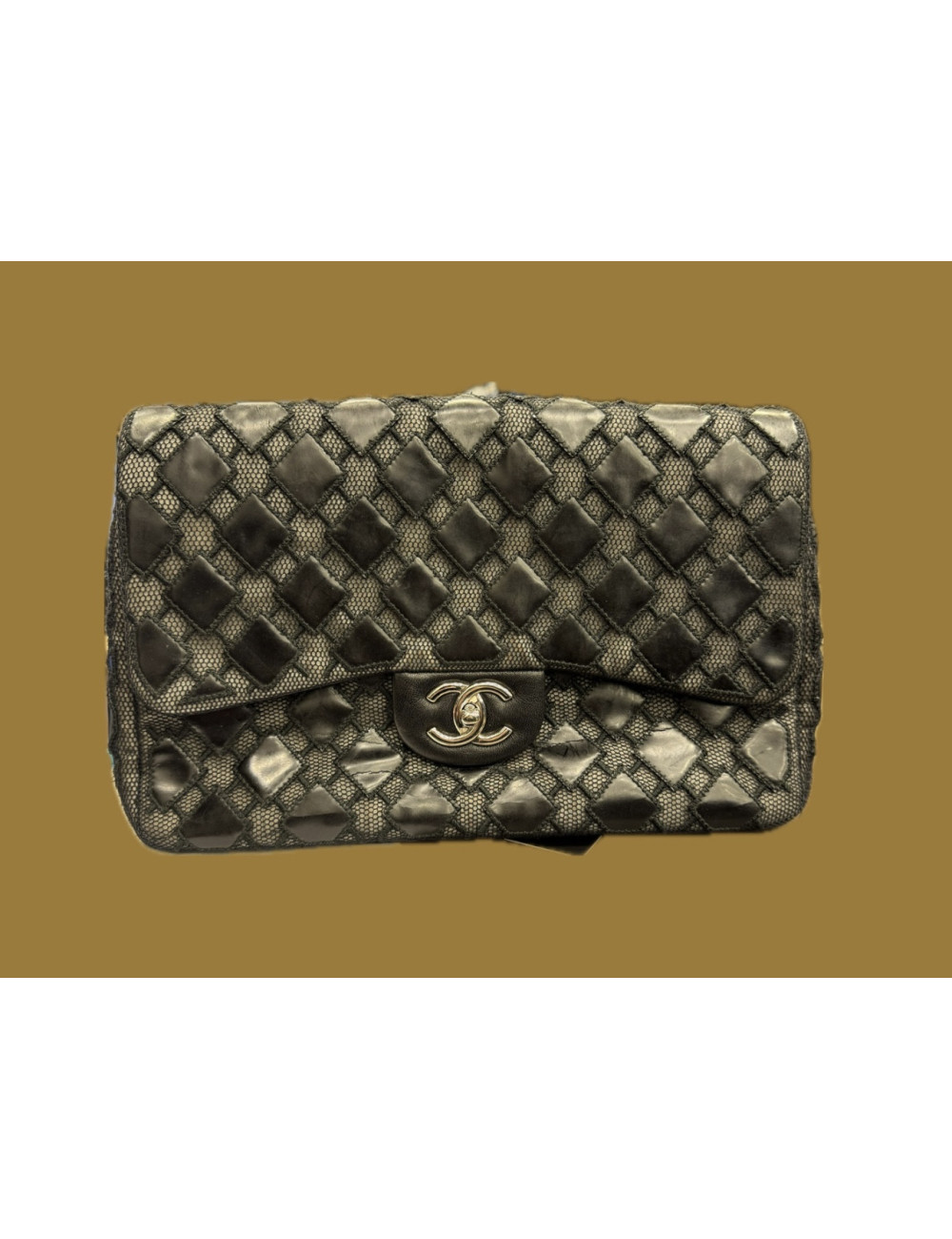 Sac Jumbo Chanel noir en soie et en cuir