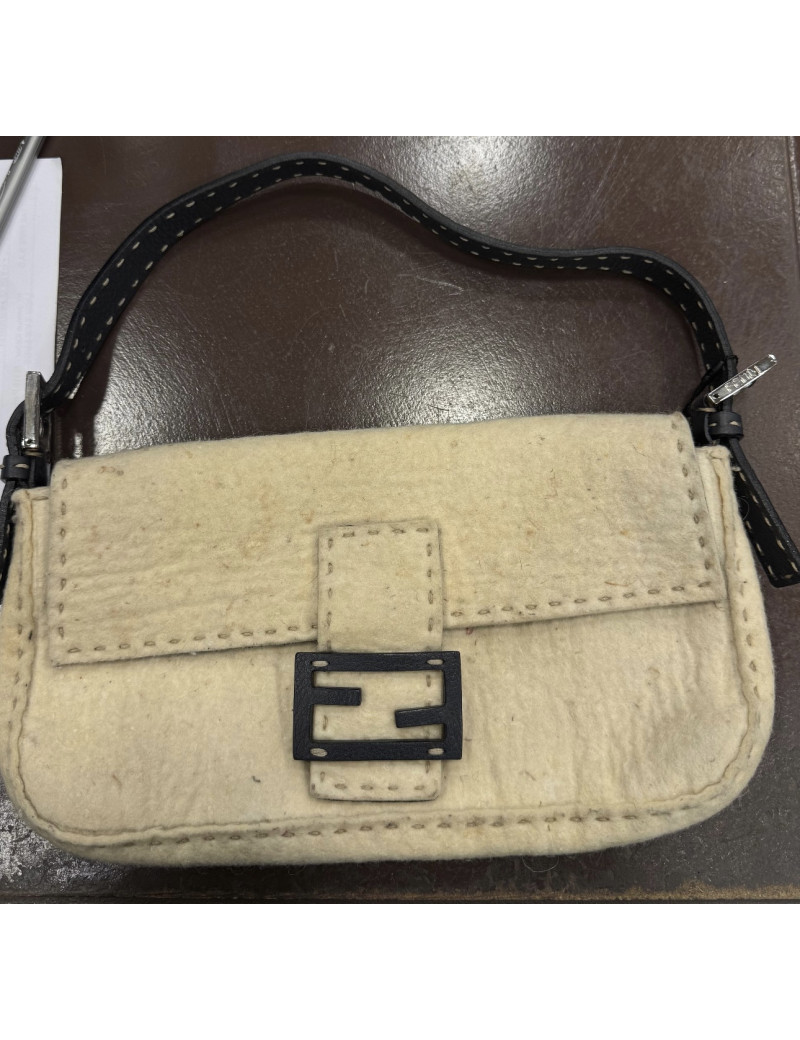 Sac baguette Fendi en laine