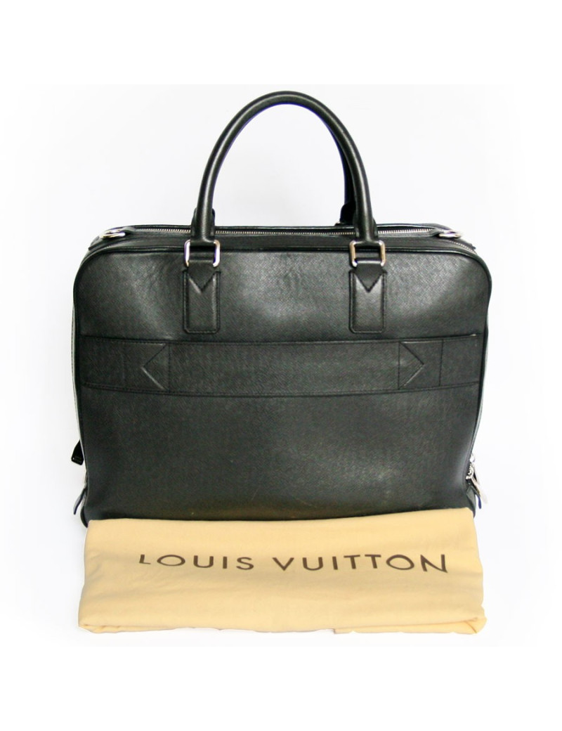 Sacoche LOUIS VUITTON en cuir épi noir