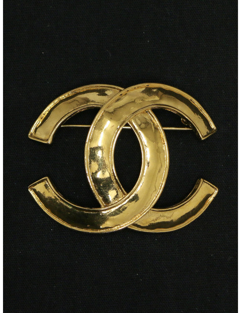 Broche doré CC Chanel Printemps 1994