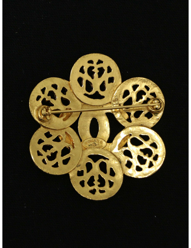 Broche Chanel dorée à ornements Automne 1995