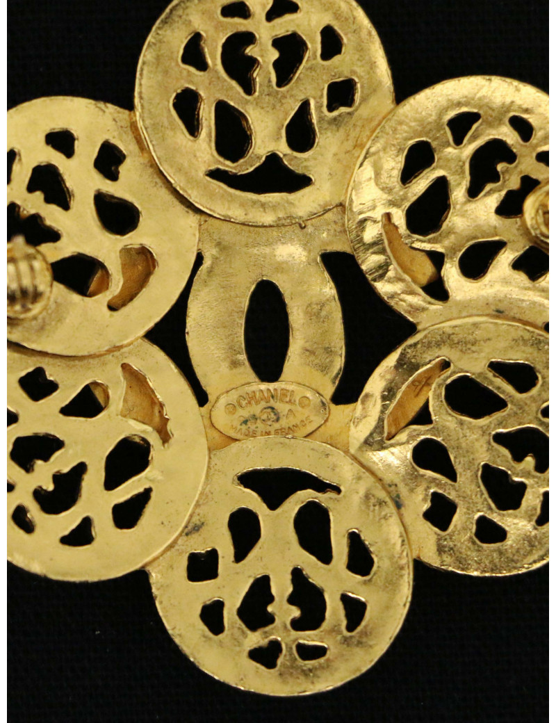 Broche Chanel dorée à ornements Automne 1995