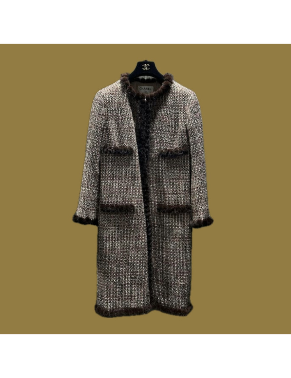 Manteau Chanel T44 tweed et empiècements vison