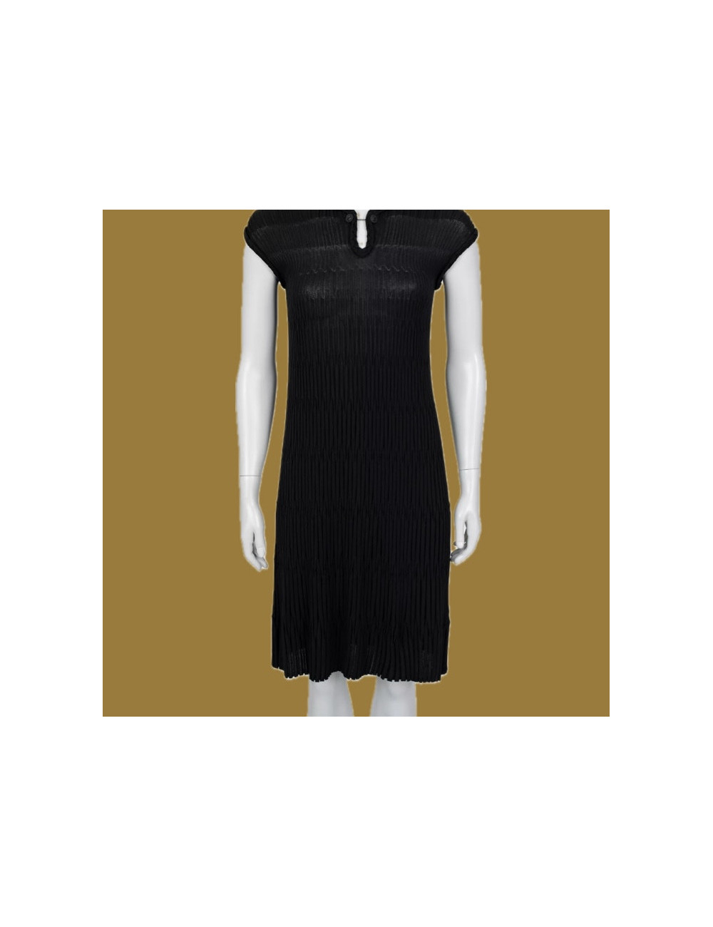 Robe noire Chanel T34
