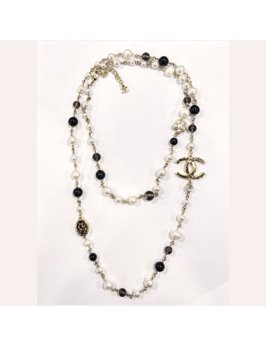 Sautoir perles Chanel nacré et noir
