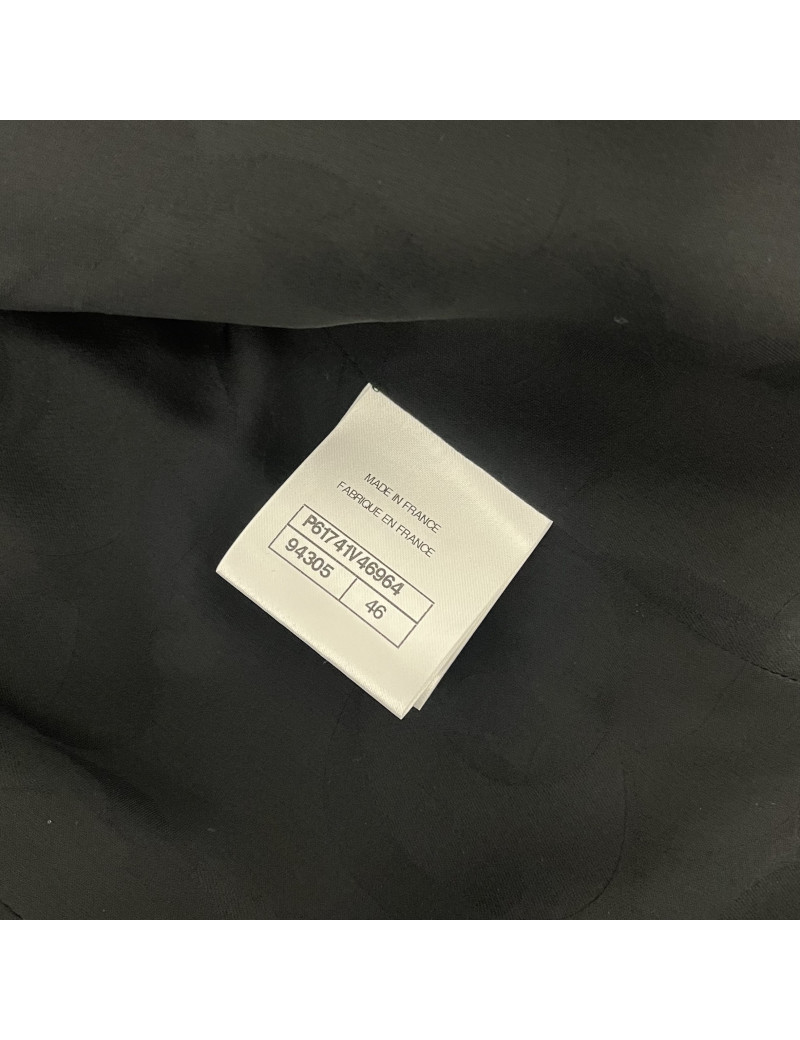 Veste Chanel noire brillante taille 46