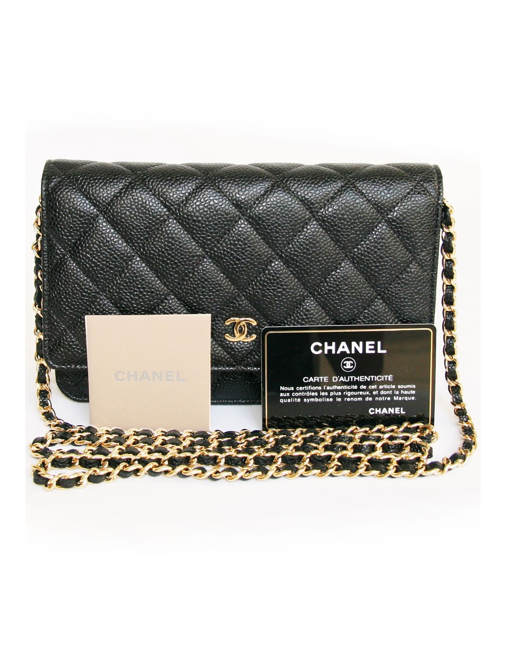 Wallet CHANEL bag in black grained leather and buckle gold
