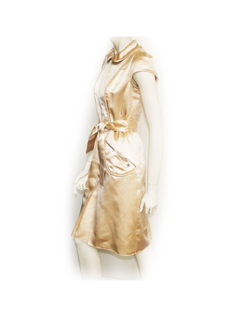 Robe LOUIS VUITTON en satin couleur nude