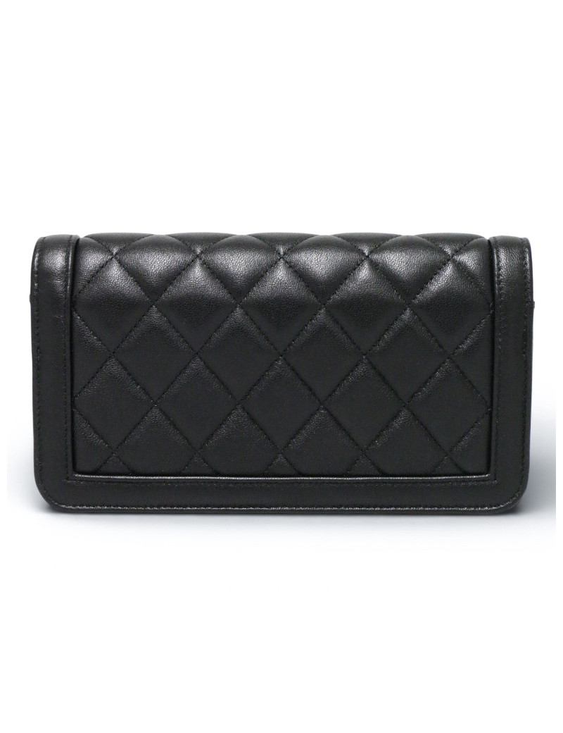 Mini sac Chanel cuir d'agneau matelassé