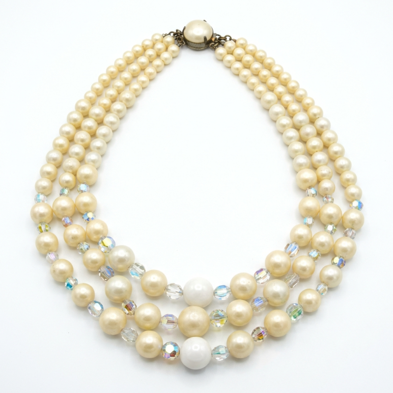 Collier triple rangs perles