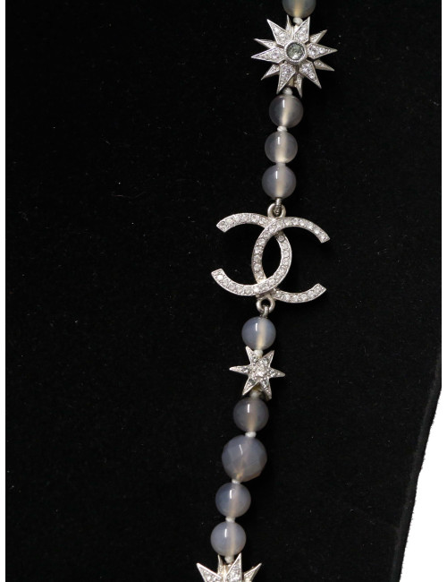Sautoir Chanel perles grises étoiles