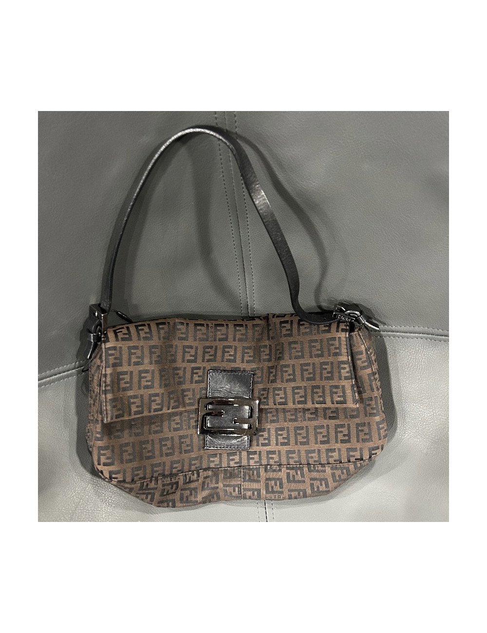 Sac Fendi baguette monogramme marron