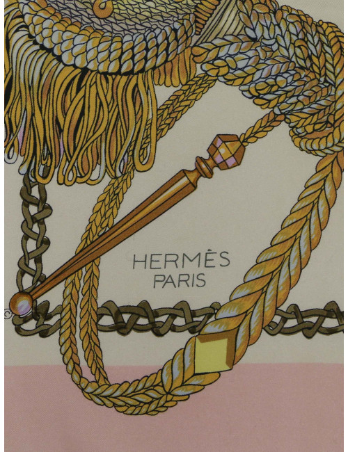 Carré HERMES bord rose