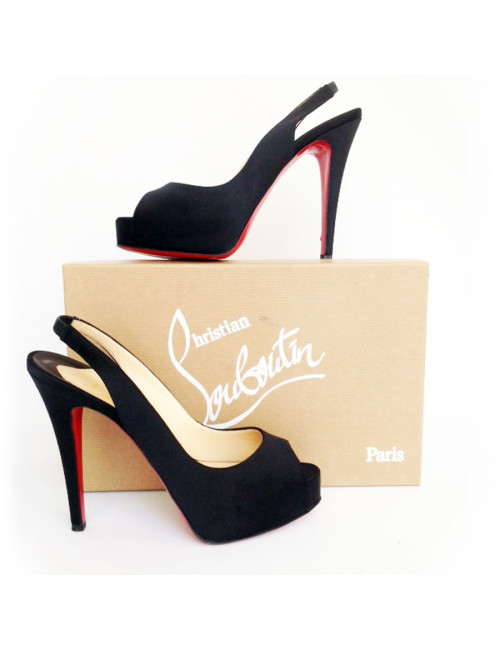 Escarpins CHRISTIAN LOUBOUTIN en satin noir