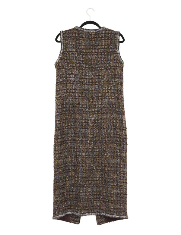 Robe Manteau sans manche Chanel Automne 2018 à découvrir en cliquant ici 2