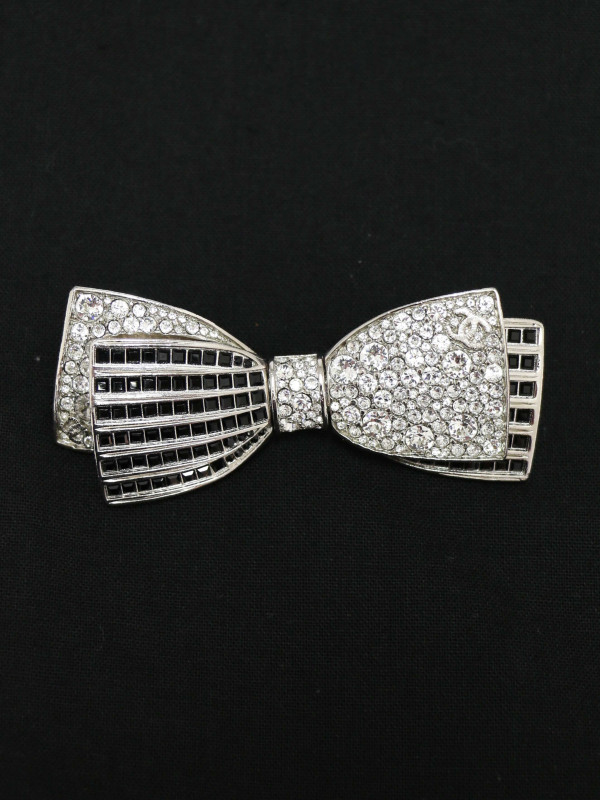 Broche Chanel noeud argent