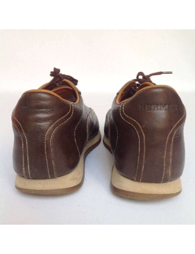 Basket en cuir marron HERMES T43,5