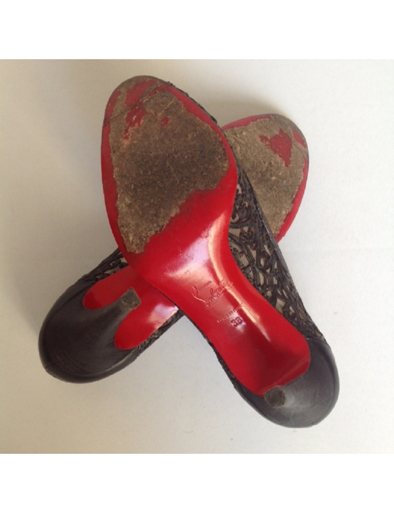 Escarpins CHRISTIAN LOUBOUTIN T38 façon dentelle