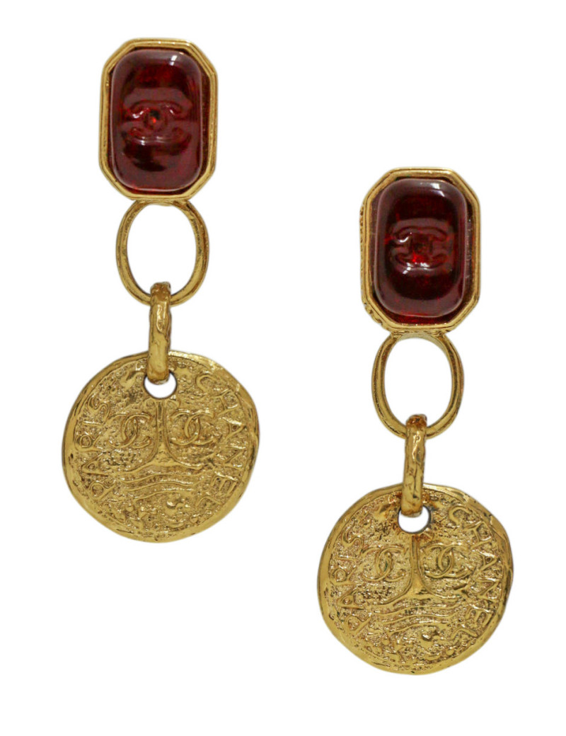 Clips pendants pâte de verre rouge Chanel