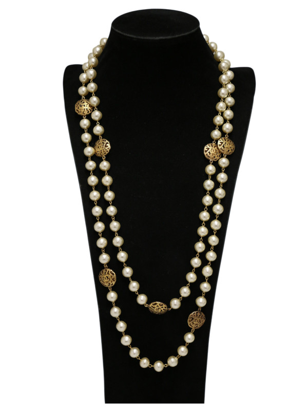 Sautoir Chanel couture perles pâte de verre