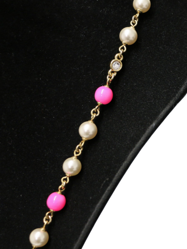 Sautoir Chanel rose et nacre