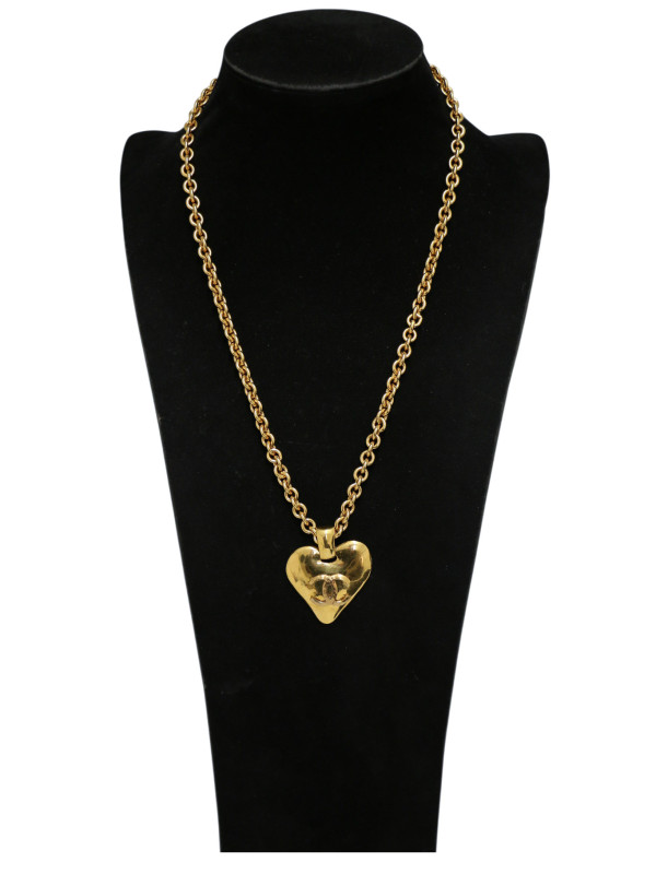 Pendentif Coeur Chanel chaine dorée 24K