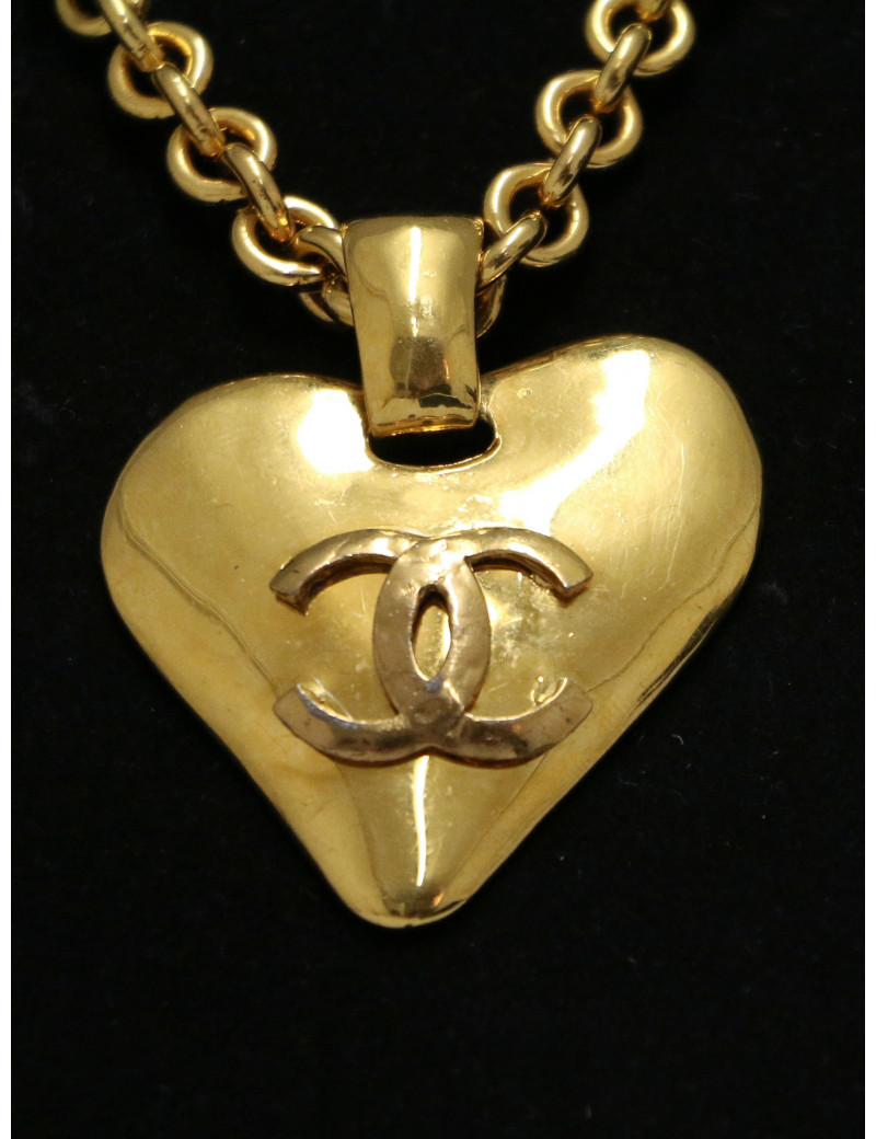 Pendentif Coeur Chanel chaine dorée 24K