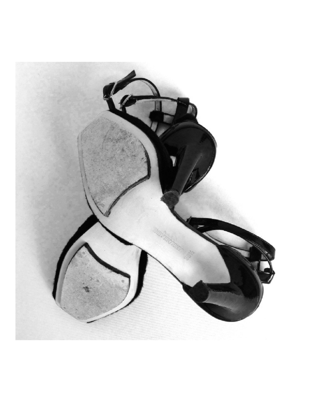 Escarpins noir poulain, satin et cuir verni MANOLO BLAHNIK T38,5