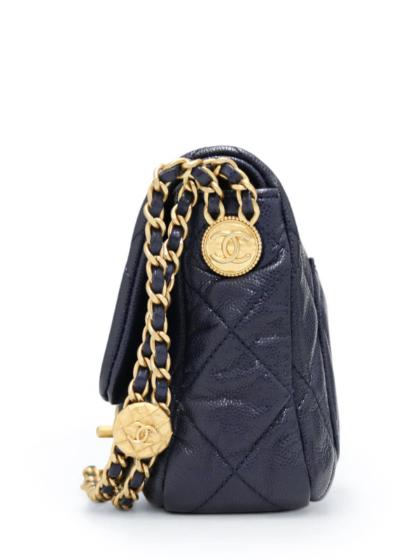 Sac matelassé bleu caviar Chanel