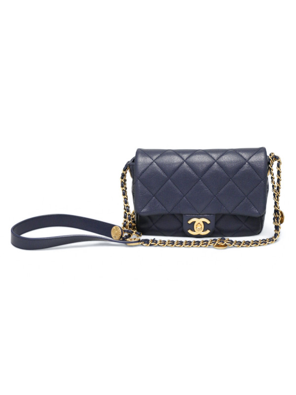 Sac matelassé bleu caviar Chanel