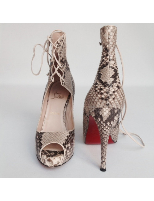 Bottines en python CHRISTIAN LOUBOUTIN T38
