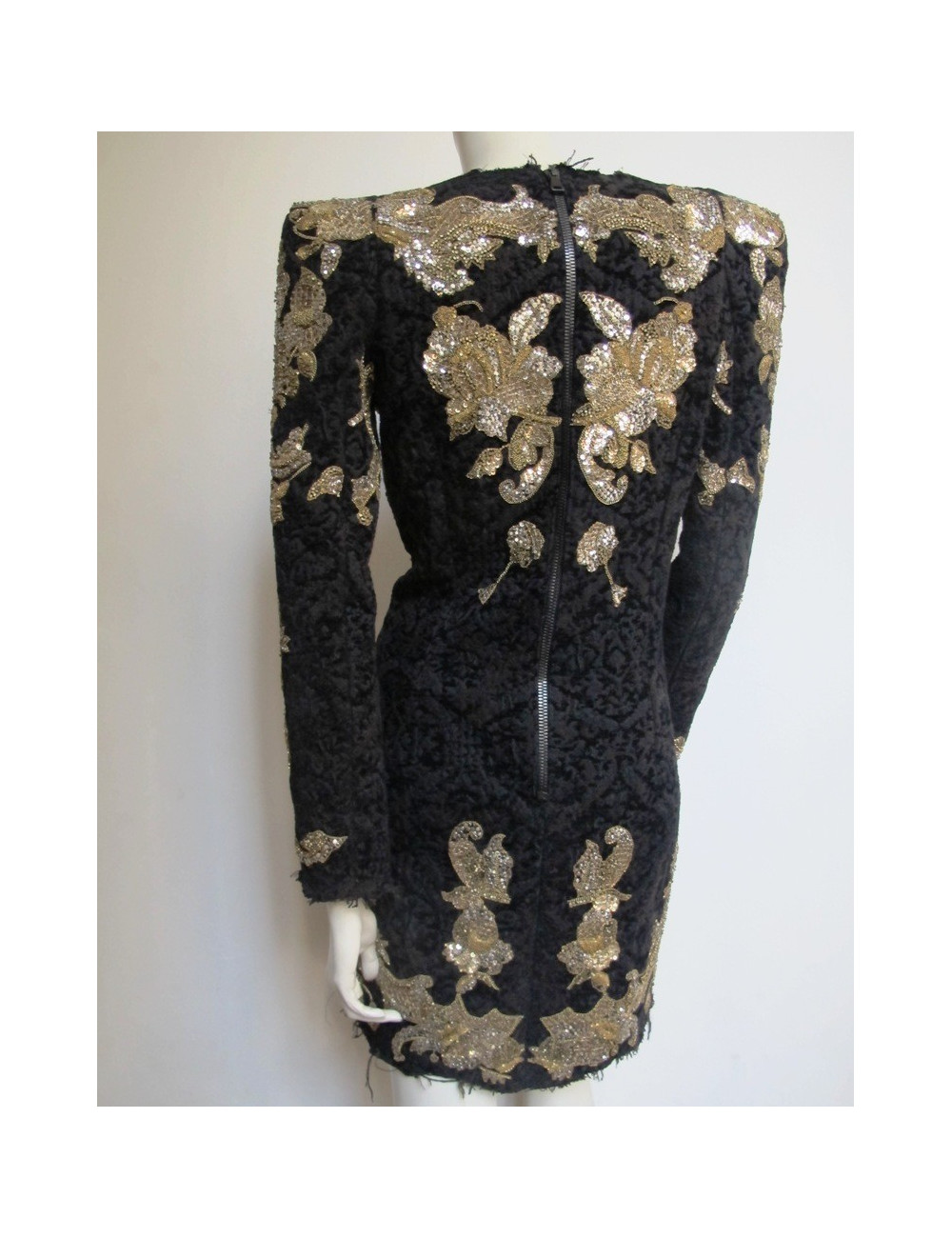 Robe BALMAIN en velours damassé noir brodé or