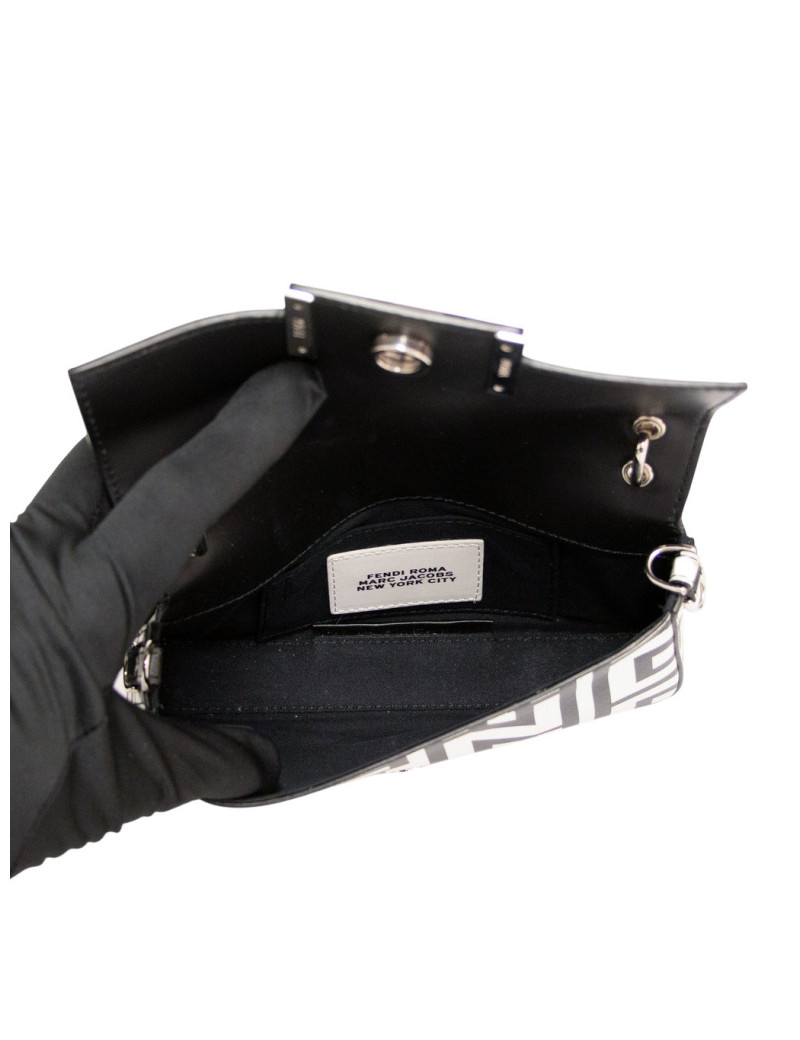 Sac Fendi Baguette Vintage "Époque Marc Jacobs" | Bandoulière Large Logo FF Noir & Blanc
