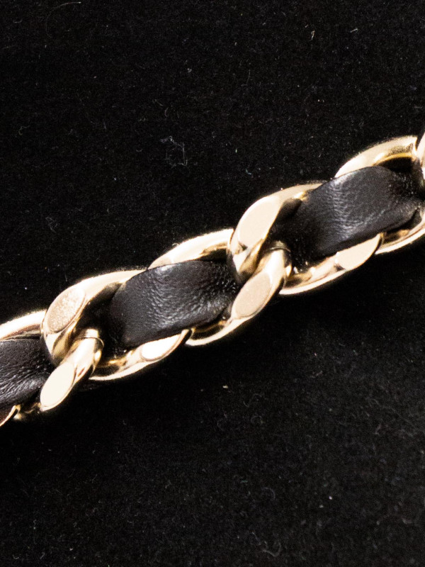 Choker Chanel chaine entrelacée de cuir